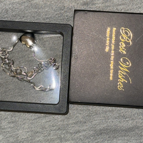 Necklace w thick solid silver heart, beautiful NWT engraved box - Picture 7 of 7